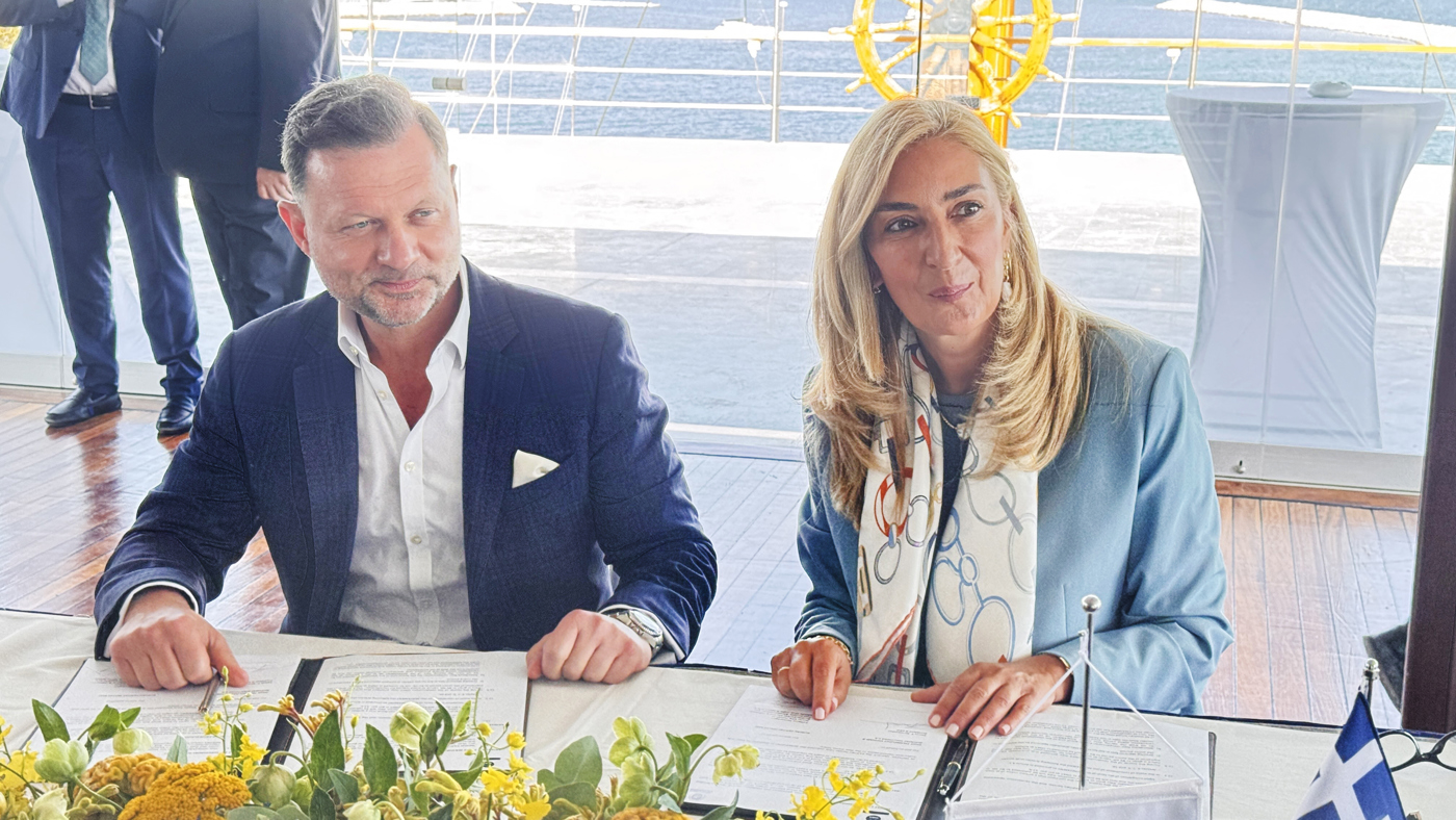 Signing of the agreement between ONEX Elefsis Shipyards and Bureau Veritas Marine Offshore for the construction of 20 new tugboats
